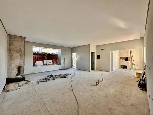 Imagem 4: Casa Nova com 3 Dormitórios(Uma Suíte com Closet), 3 Banheiros e Gourmet com Chu