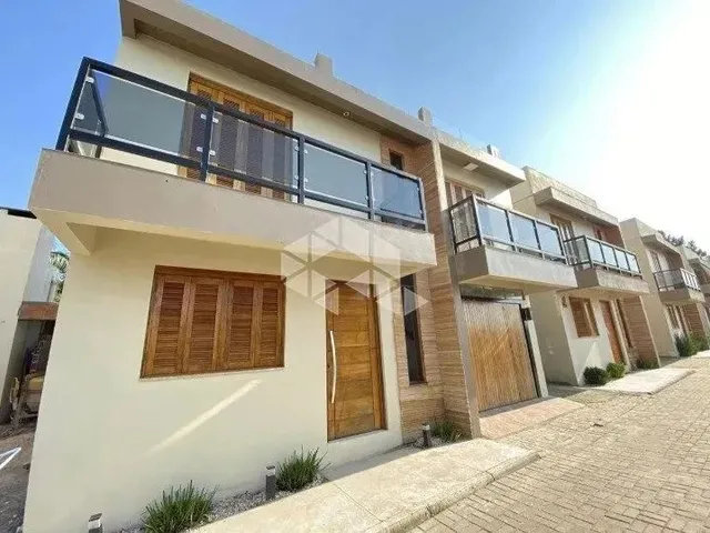 Imagem: Casa À Venda com Churrasqueira, no Bairro