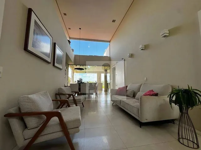 Imagem: Casa Térrea com Vista Livre 4 Dormitórios