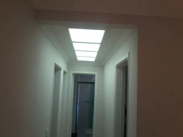 Imagem: Apartamento com 2 Dorm. À Venda no Centro