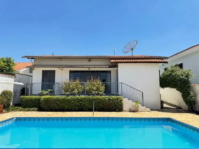 Imagem: Casa 4 Dormitórios - Águas de São Pedro