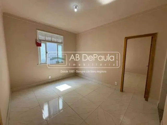 Imagem 1: Aluga em Sulacap - R. Augusto Malta, 40 - Casa Linear com 01 Quarto de Fundos