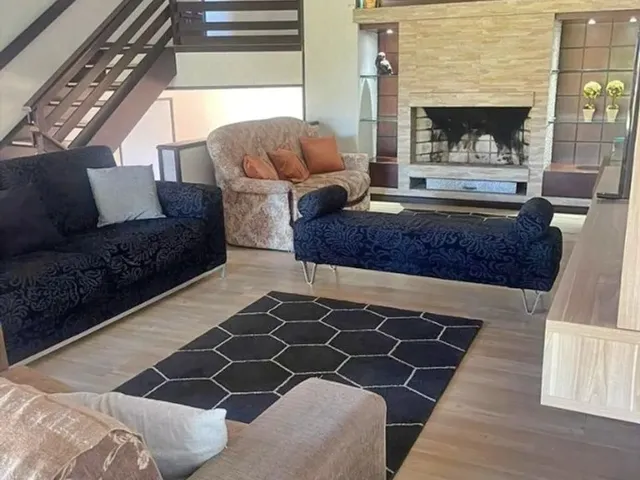 Imagem 4: Réveillon 2026 - Casa C/ 5 Quartos (Ar) - C/ Piscina - Praia Grande - 1 Quadra Mar
