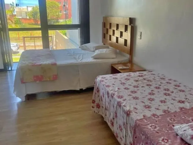 Imagem 16: Réveillon 2026 - Casa C/ 5 Quartos (Ar) - C/ Piscina - Praia Grande - 1 Quadra Mar