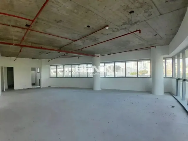 Imagem 1: Locação de Sala Comercial com 112.81M² e 2 Vagas no Centro. Locação de Sala