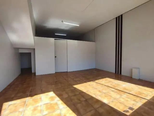 Imagem 5: Lojas 1&Amp;Amp;2 + Pátio [Combo] À Locação | 240M² R$ 3.000 | Centro Esteio