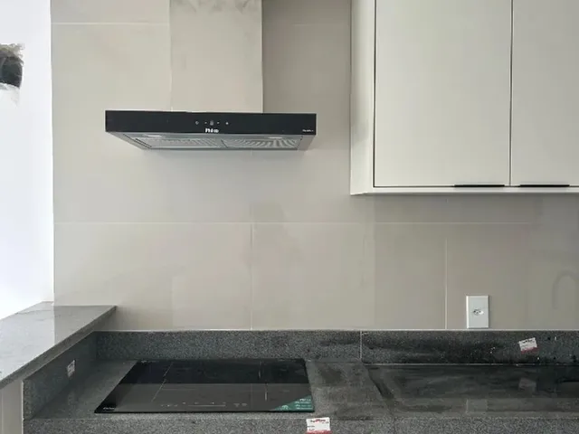 Imagem 1: Vendo Apartamento na Sqs 212. Bloco D, com Um Quarto