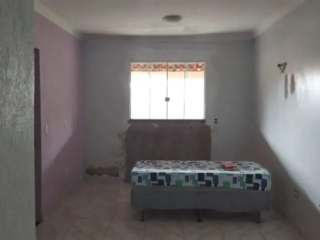Imagem 2: Oportunidade!!! Casa 4 Quartos 2 Suítes Otima Localização Lote 900M² Setor De