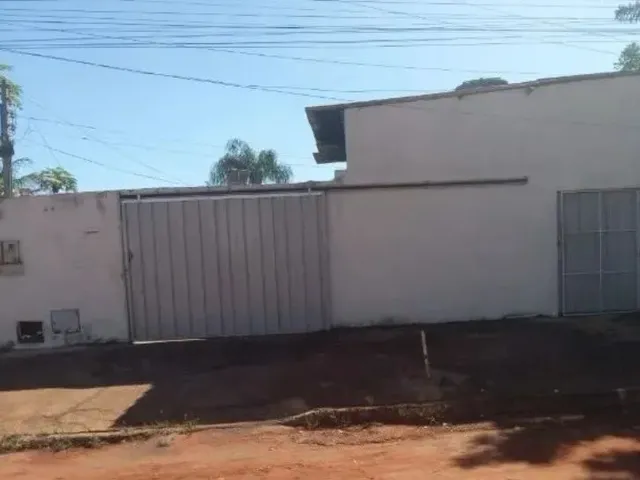 Imagem: Vende-Se no Itapoã, del Lago 1