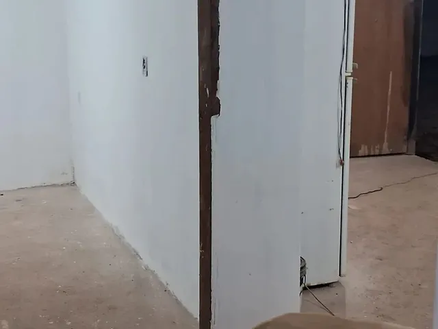 Imagem 3: Urgente! Excelente Lote de 862M²! com Casa na Laje de 3Quartos! Iptu! Cond. Fechado!