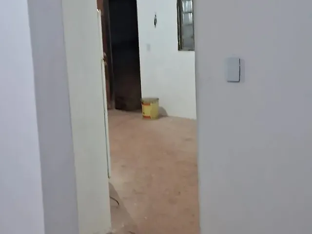 Imagem 2: Urgente! Excelente Lote de 862M²! com Casa na Laje de 3Quartos! Iptu! Cond. Fechado!