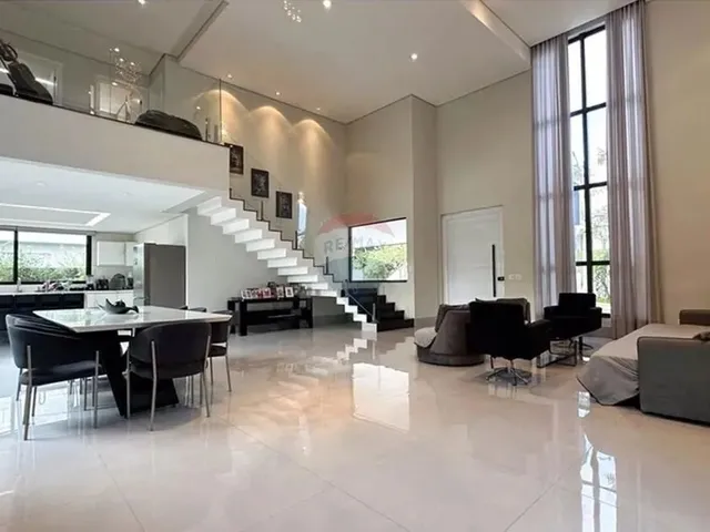 Imagem: Casa de Alto Padrão À Venda no Jardim