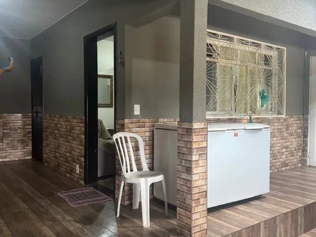 Imagem 2: Casa com 3 Quartos + Loja Comercial - Ideal para Morar e Trabalhar no Mesmo Lugar!