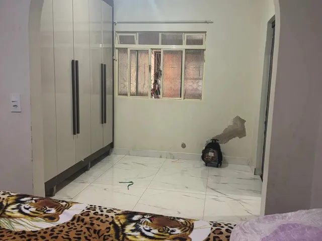 Imagem 10: Casa com 3 Quartos + Loja Comercial - Ideal para Morar e Trabalhar no Mesmo Lugar!