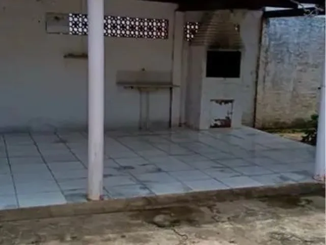 Imagem 2: Casa com Área Externa em Brazlândia