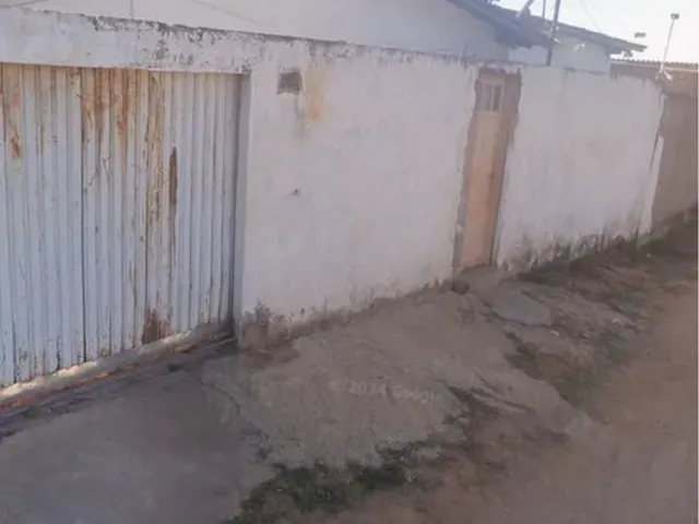 Imagem: Vendo Terreno com Duas Casas no Lote