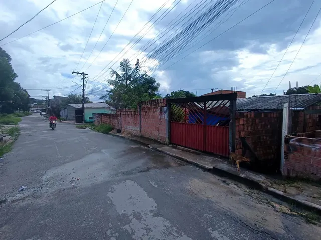Imagem: /Casa com Quintal e Garagem - Jorge Teixeira