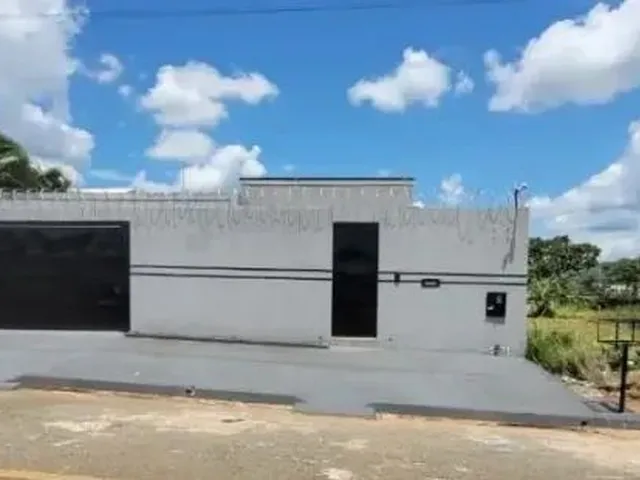 Imagem: Casa Ampla com Piscina na Cidade Nova Prox