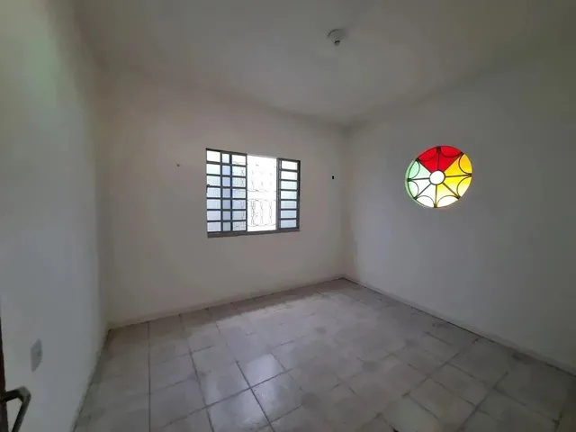 Imagem 6: Vende-Se Casa Super Espaçosa na Raiz - 3 Quartos com Suíte