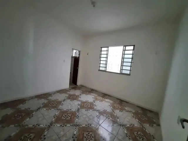 Imagem 3: Vende-Se Casa Super Espaçosa na Raiz - 3 Quartos com Suíte