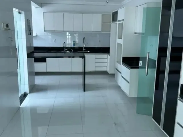 Imagem 10: Casa Alto Padrão Dois Pavimentos