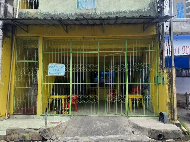 Imagem: Casa pra Venda no Bairro Petrópolis - Rua