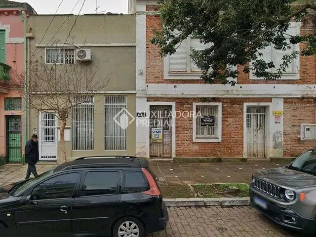 Imagem: Casa À Venda no Floresta, Porto Alegre