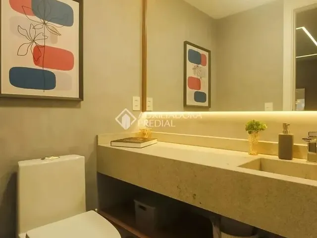 Imagem 13: Imóvel para Venda com 74 Metros Quadrados com 2 Quartos em Petrópolis - Porto Alegre