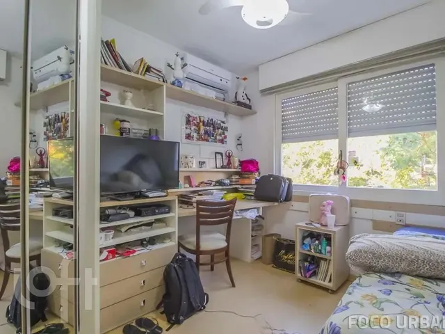 Imagem 8: Imóvel para Venda Tem 147 Metros Quadrados com 2 Quartos em Petrópolis - Porto Alegre