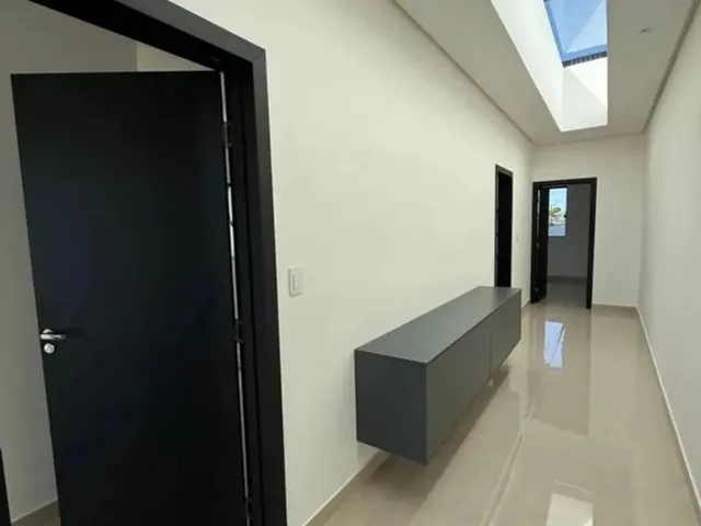 Imagem 2: Casa no Cond. Gran Paraíso Mobiliada, 180M², 3 Suítes e 2 Vagas de Garagem