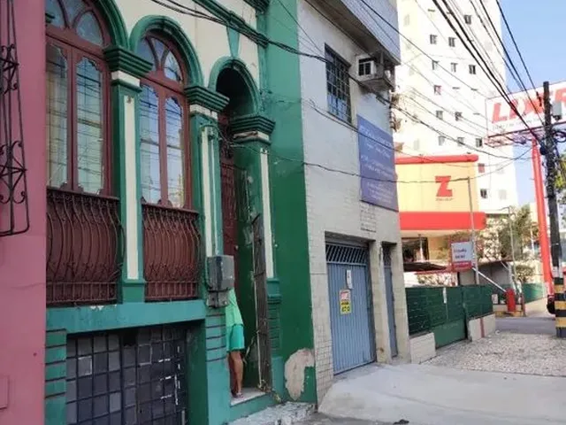 Imagem: Vendo Casarão Ao Lado Supermercado Lider/