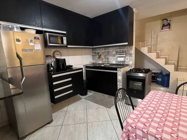Imagem: 2 Casas em Uma