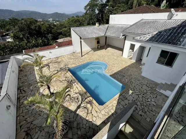 Imagem: Casa Disponível com 4 Quartos Sendo 4 Suítes
