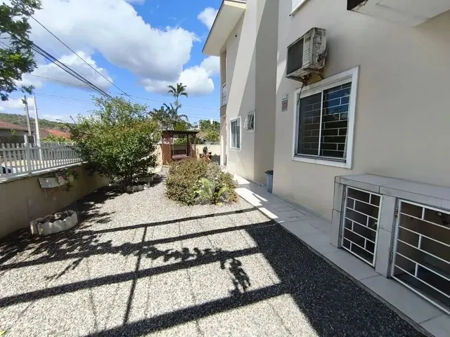 Imagem 15: Casa Completa de Armários no Floresta com 03 Quartos Sendo 01 Suíte com Ar Condicionado