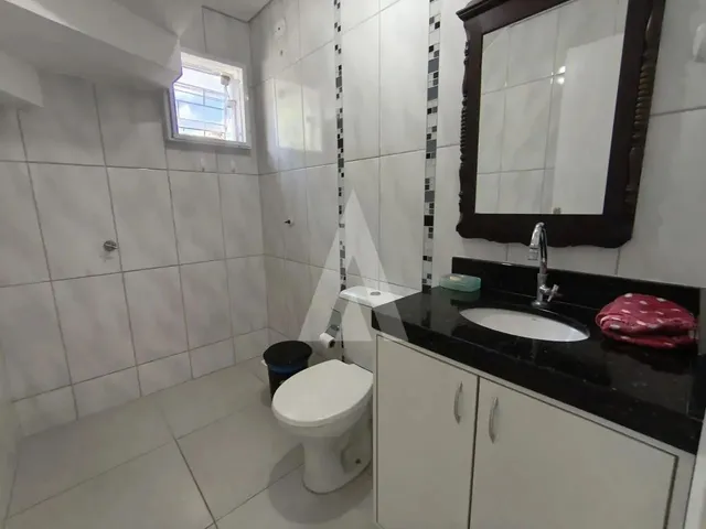 Imagem 6: Casa Completa de Armários no Floresta com 03 Quartos Sendo 01 Suíte com Ar Condicionado