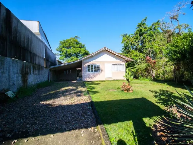 Imagem: Casa Disponível para Locação no Bairro