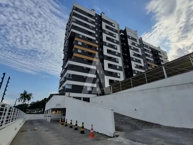 Imagem 1: Apartamento no Bairro Anita Garibaldi Semimobiliado com 2 Quartos, Elevadores e 1 Vaga De