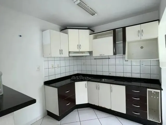 Imagem: Ótimo Apartamento Semimobiliado no Bairro