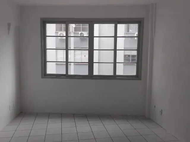 Imagem: Sala/Jk de Frente na Galeria Nação