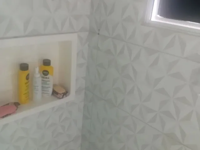 Imagem 3: Alugo Uma Casa 3Comodos ,Não É Independente.aluguel 700 com Água e Energia Incluso.