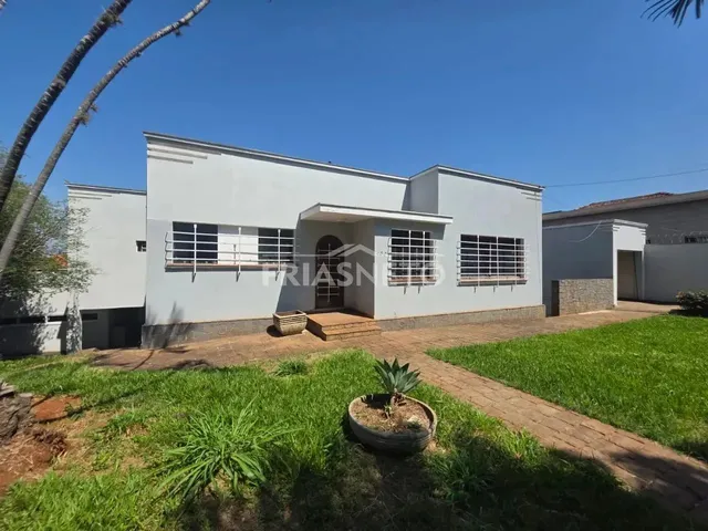 Imagem: Casa de Esquina para Alugar no Centro de
