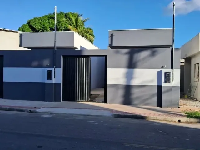Imagem 1: Casa À Venda em Serra-Es na Lagoa de Jacaraípe com 2 Quartos, 1 Suíte e 2 Vagas De