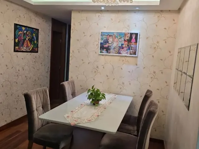 Imagem 2: Apartamento de Tres Quartos com Suite