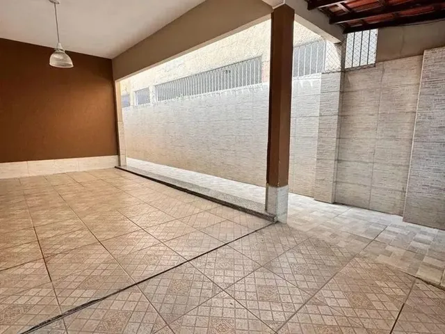 Imagem 3: Casa Espaçosa em São Francisco