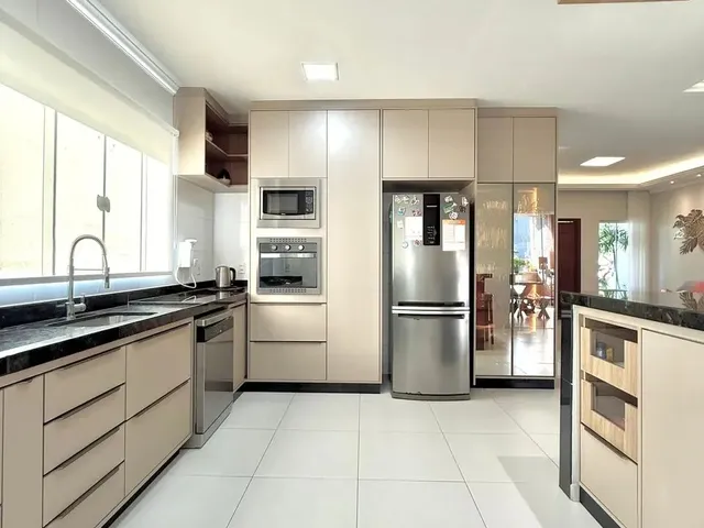 Imagem 4: Casa Linear, com 210M², Condomínio Arquipélago de Manguinhos- Serra.