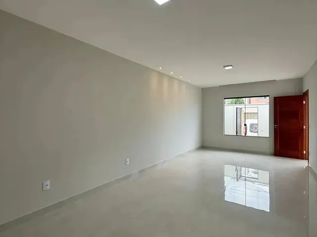 Imagem 2: Casa Linear - 3 Quartos com Suíte e Área Gourmet - Res. Solar do Porto (Planicie Da
