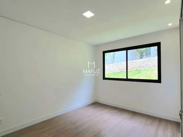 Imagem 8: Casa para Venda com 3 Quartos - 1 Suíte Máster, Espaço Gourmet, Piscina - Alphaville
