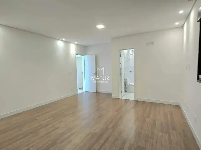 Imagem 3: Casa para Venda com 3 Quartos - 1 Suíte Máster, Espaço Gourmet, Piscina - Alphaville