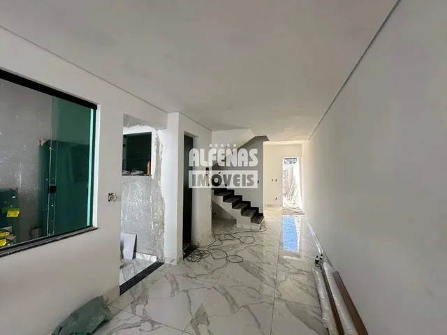 Imagem 7: Casa Geminada À Venda 3 Quartos no Bairro Icaivera