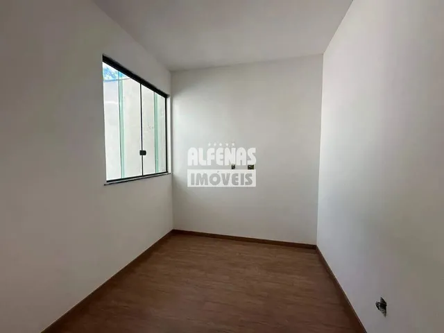 Imagem 10: Casa Geminada À Venda 3 Quartos no Bairro Icaivera